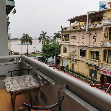 Sovanphum Guesthouse And Restaurant Phnom-Penh Buitenkant foto