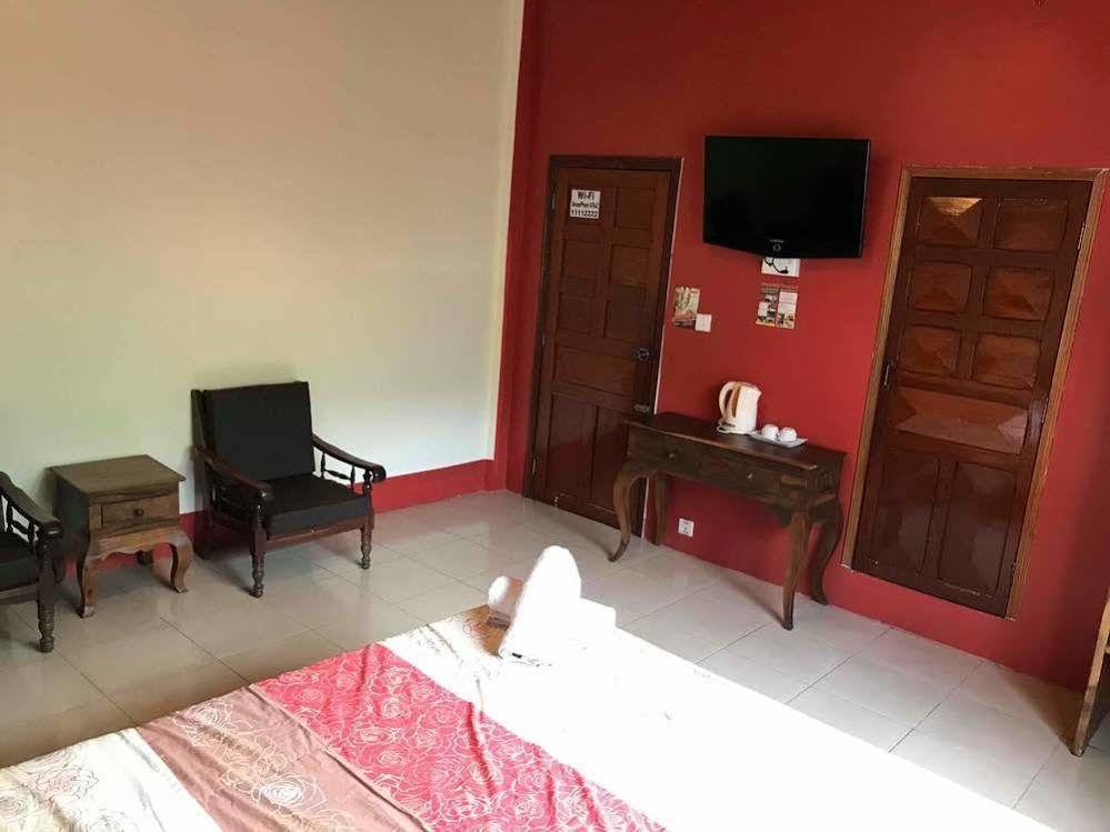 Sovanphum Guesthouse And Restaurant Phnom-Penh Buitenkant foto